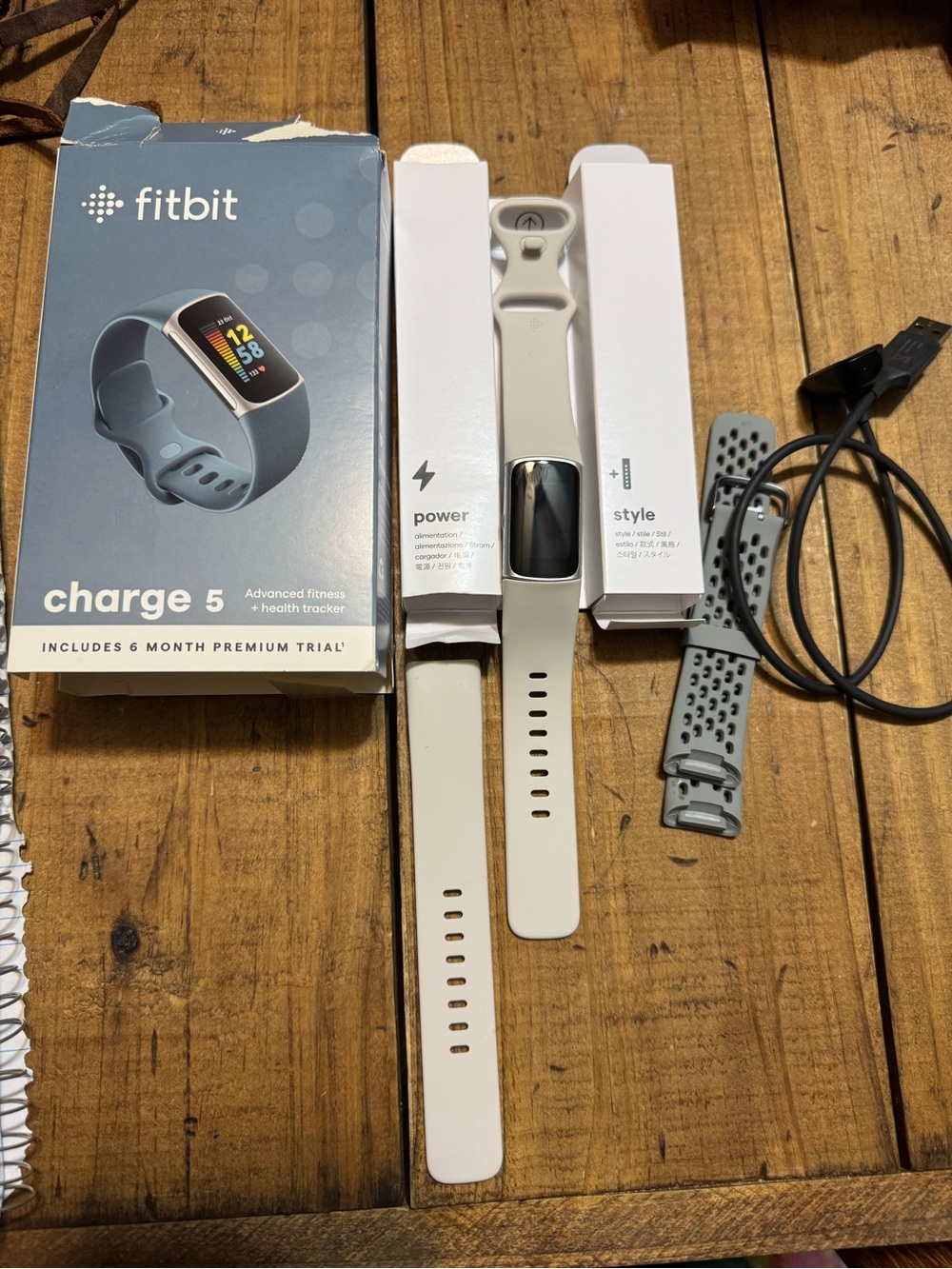 fitbit Charge 5 in Soft Cream with Light Gray Sport Band